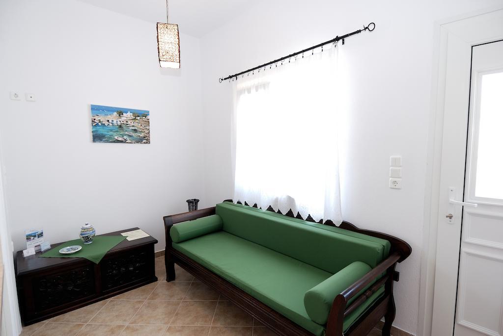 Tsakanos Apartments Adámas Rom bilde